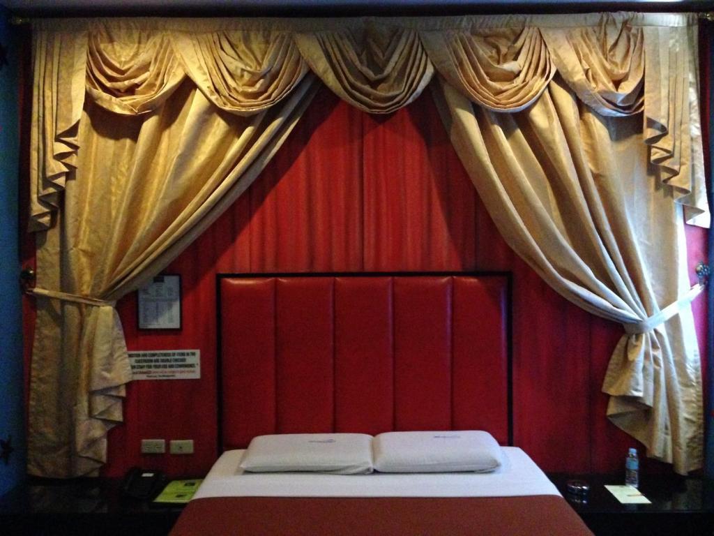 Hollywood Drive-In Hotel Baguio City Kültér fotó